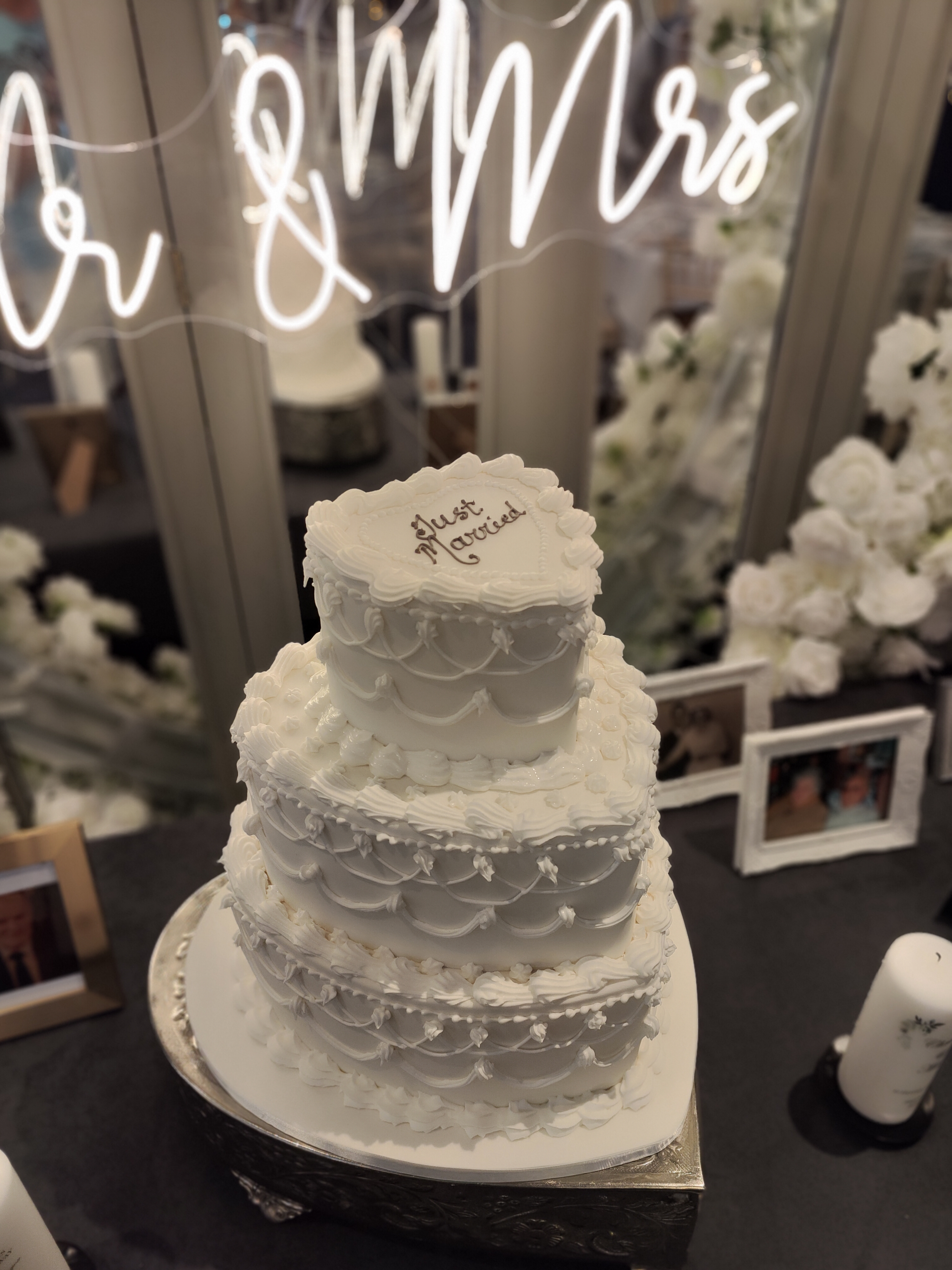Simply Divine Cakes